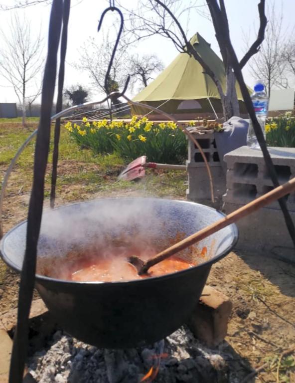 Belltent Savica Hotel Zagreb Bagian luar foto