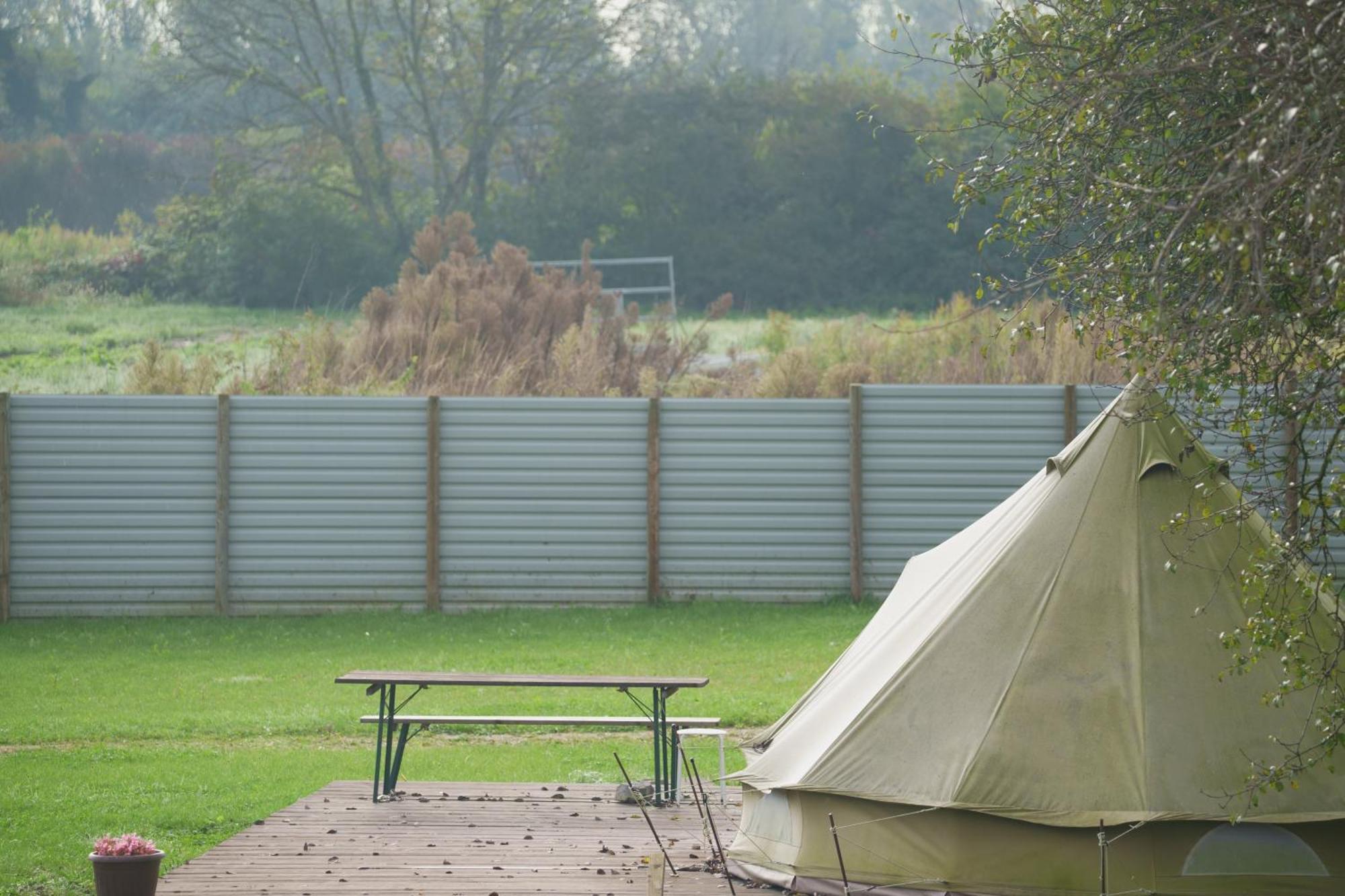 Belltent Savica Hotel Zagreb Bagian luar foto