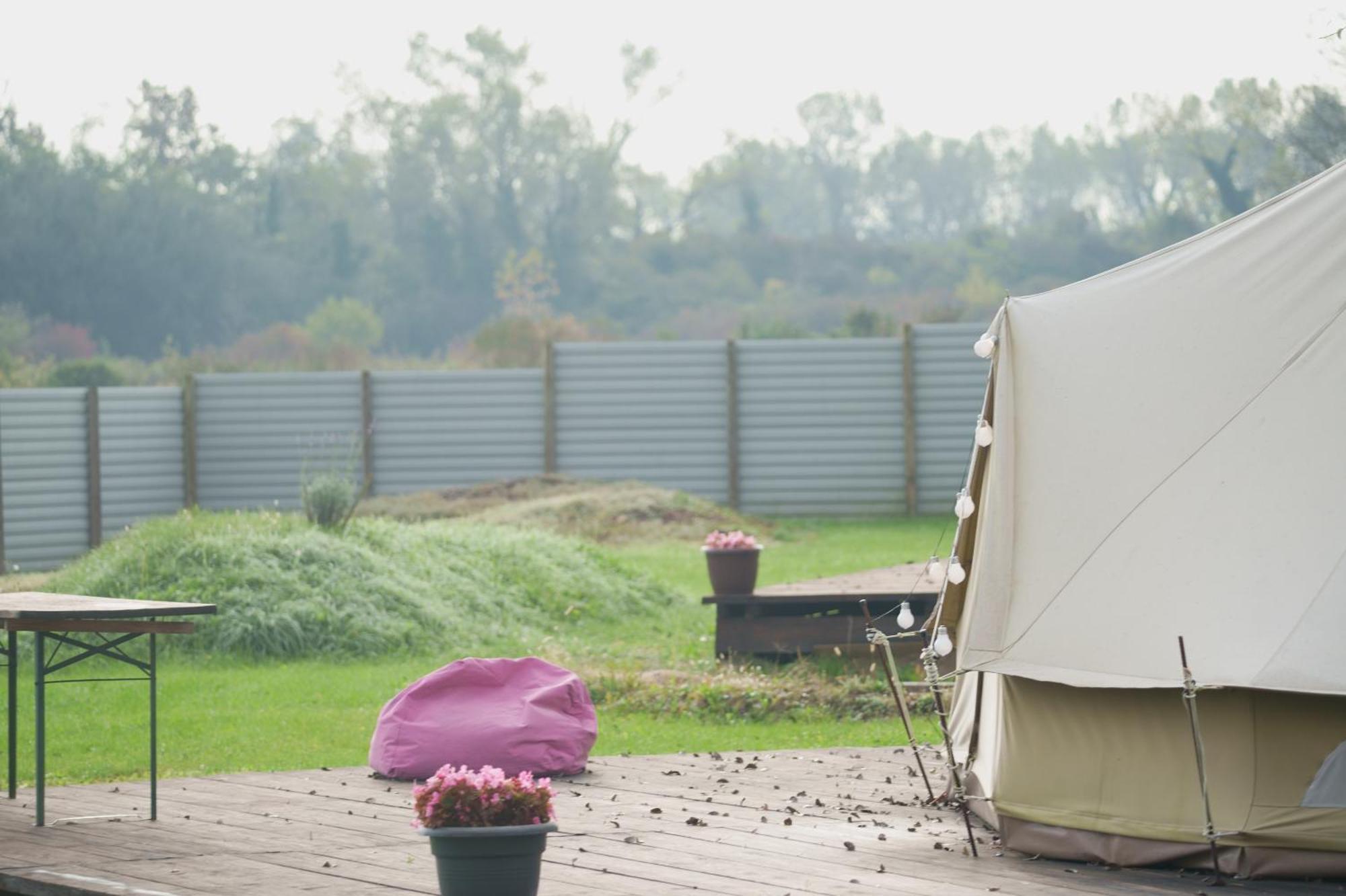 Belltent Savica Hotel Zagreb Bagian luar foto