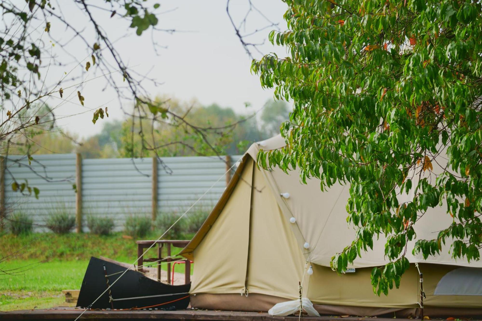 Belltent Savica Hotel Zagreb Bagian luar foto